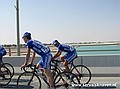 Doha International GP - 31 januari 2004<br />Servais met de ploeg op weg naar de start